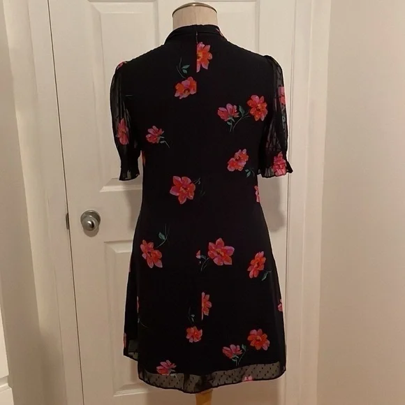 DKNY Dress Size 8 Navy Floral Chiffon Tie Neck Short Sleeve - Picture 7 of 12